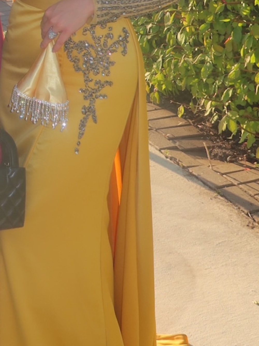 Dress - Picture 3 of 9